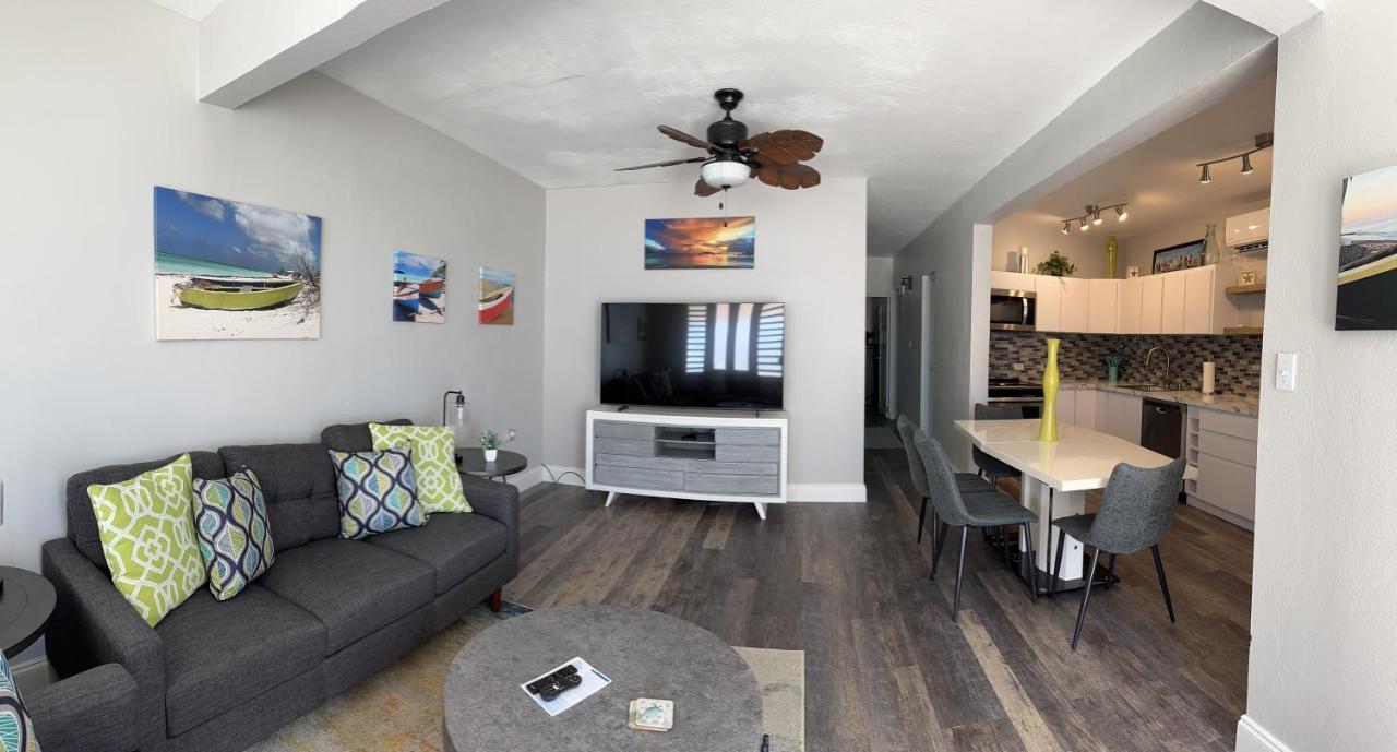 Aguada Beach Condos Extérieur photo