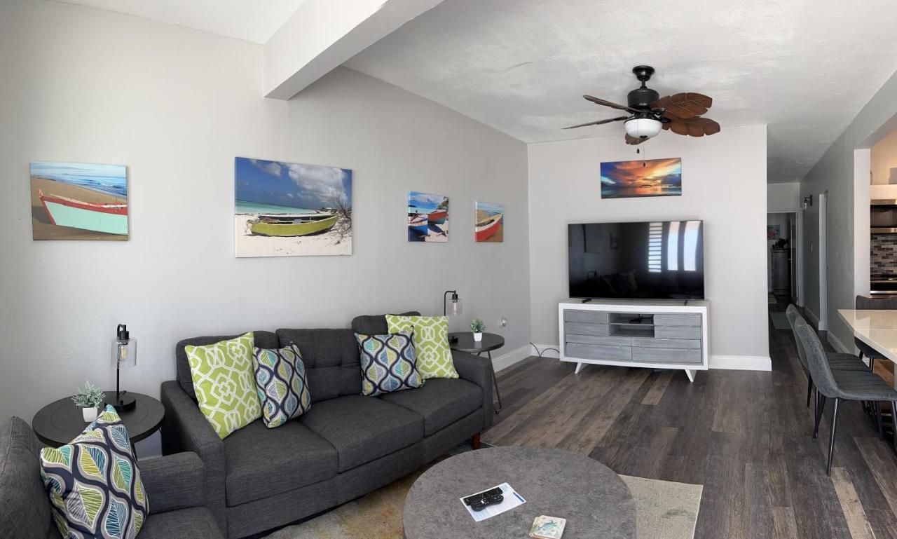 Aguada Beach Condos Extérieur photo